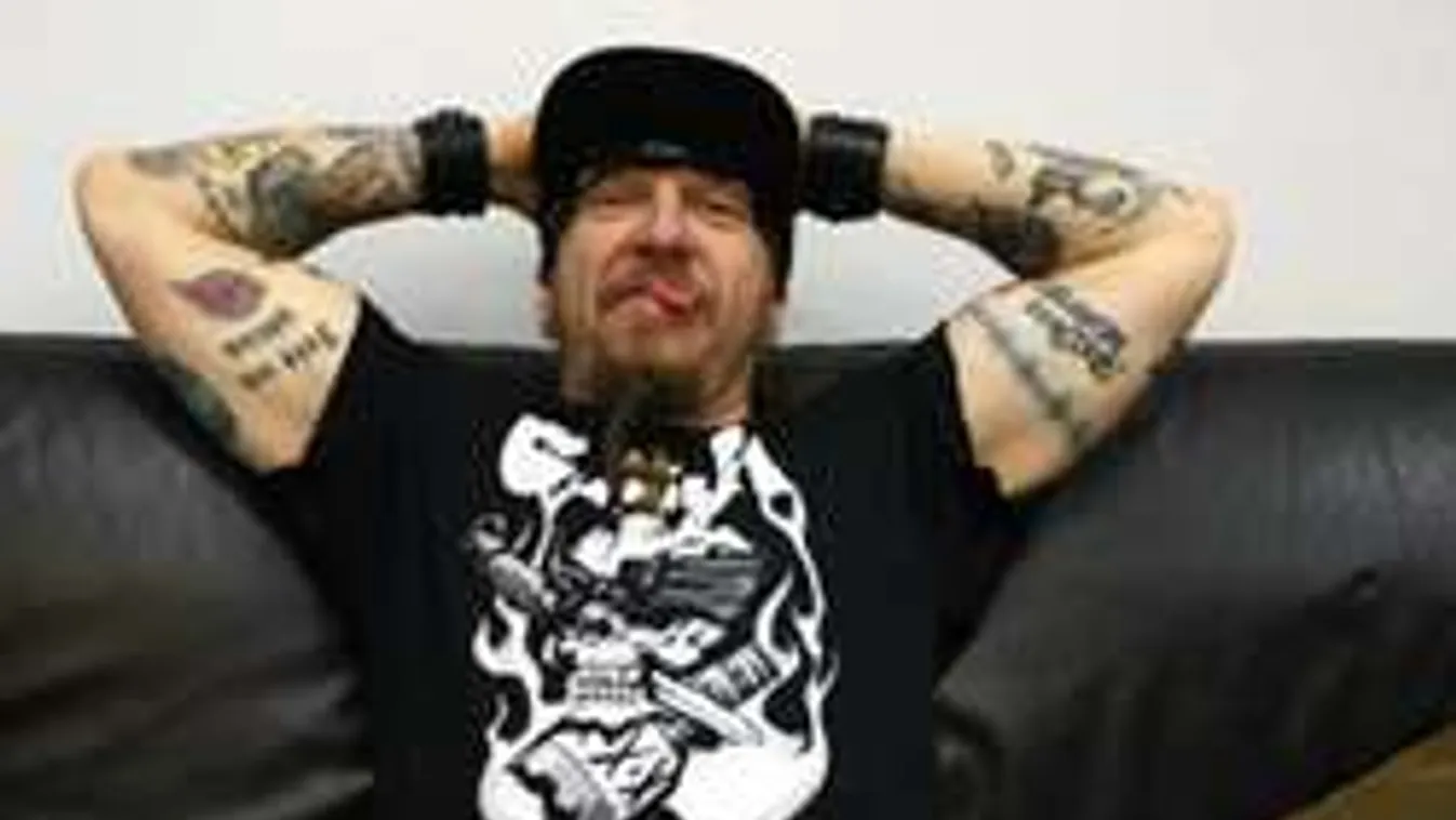 Locsolkodj Ganxsta Zolee versével!