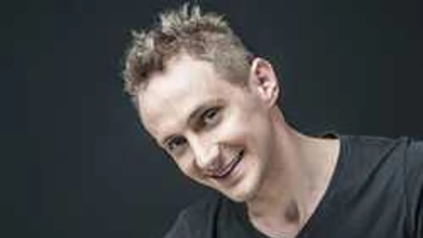 Édesanyja előtt markoltak rá a magyar sztárszínész szerszámára!