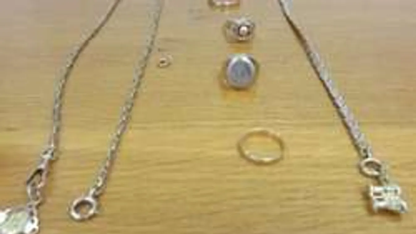 Öngyilkossággal fenyegetőzve csalta ki az idős nő százezreit