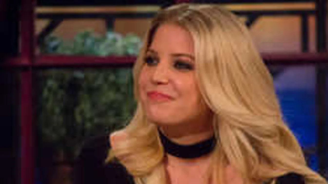 Kiderült, mikor szül Szabó Zsófi