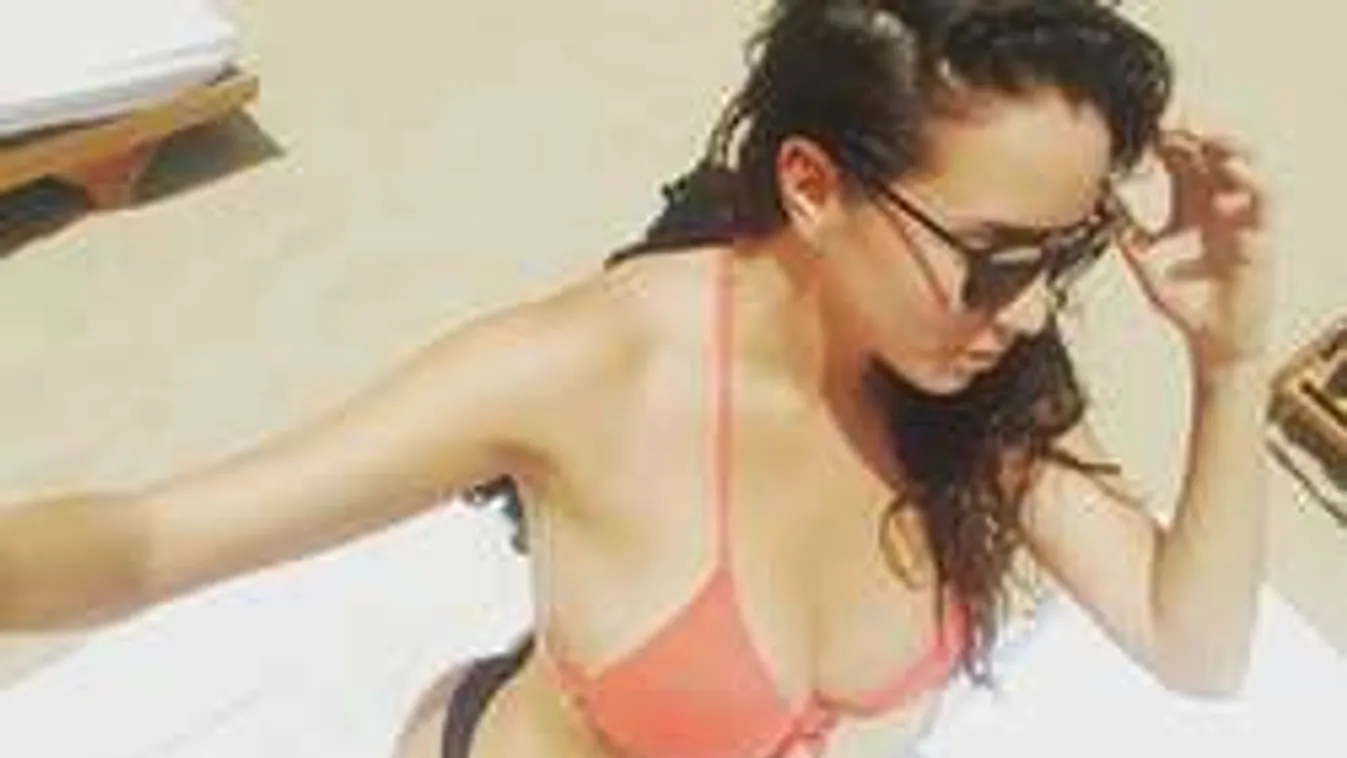 Szexteszt a bögyös bombázótól: jók az ágyban a futballsztárok