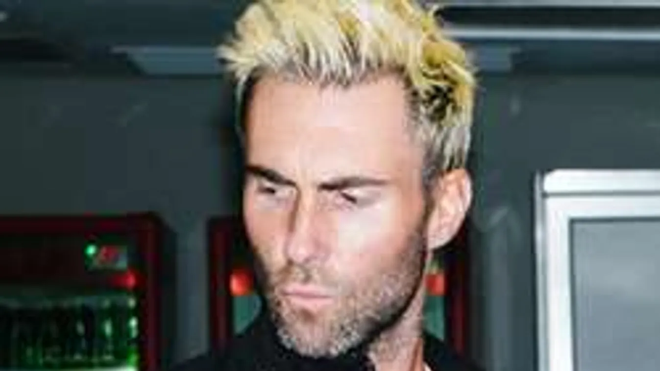 Várandós feleségével karambolozott a The Voice sztárja