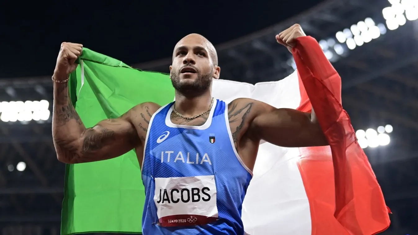 Gyanús alakkal dolgozott együtt Jacobs