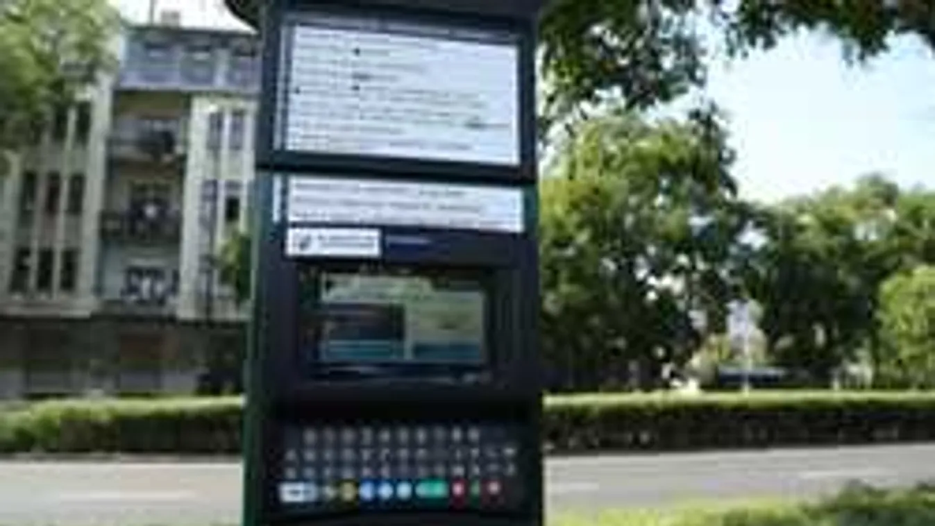 Míg tart a botrány, ingyenes a parkolás Zuglóban