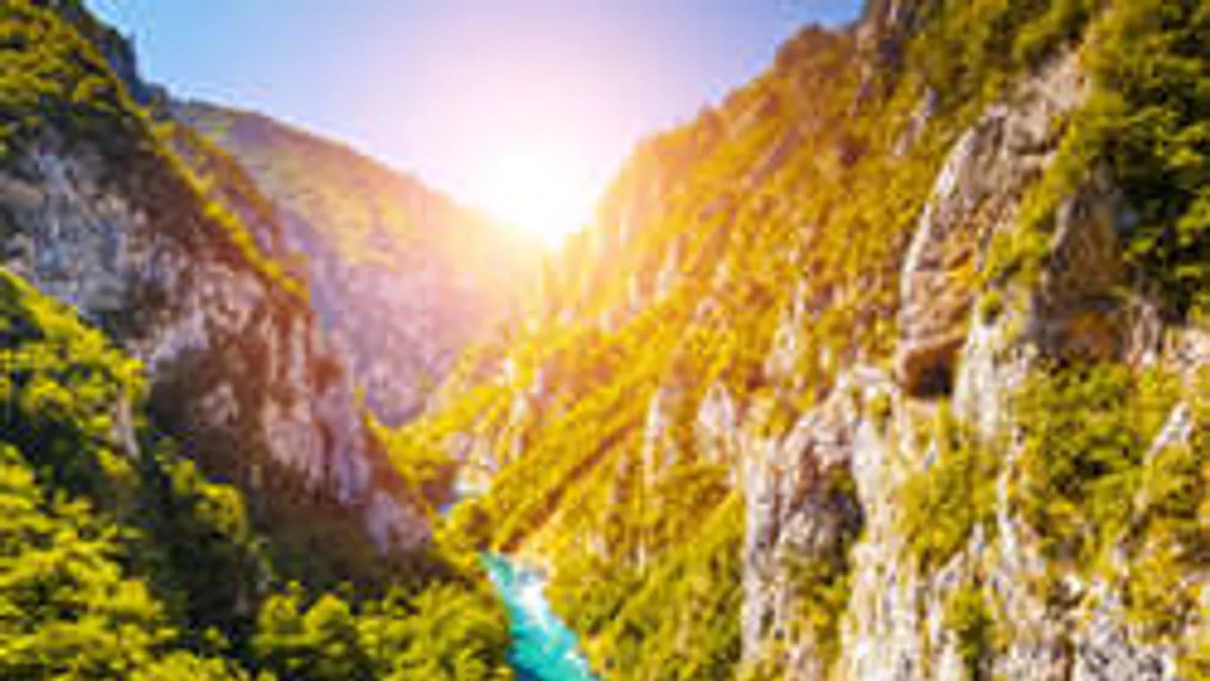 Tippek a nyaraláshoz: Fedezzük fel Montenegrót autóval!