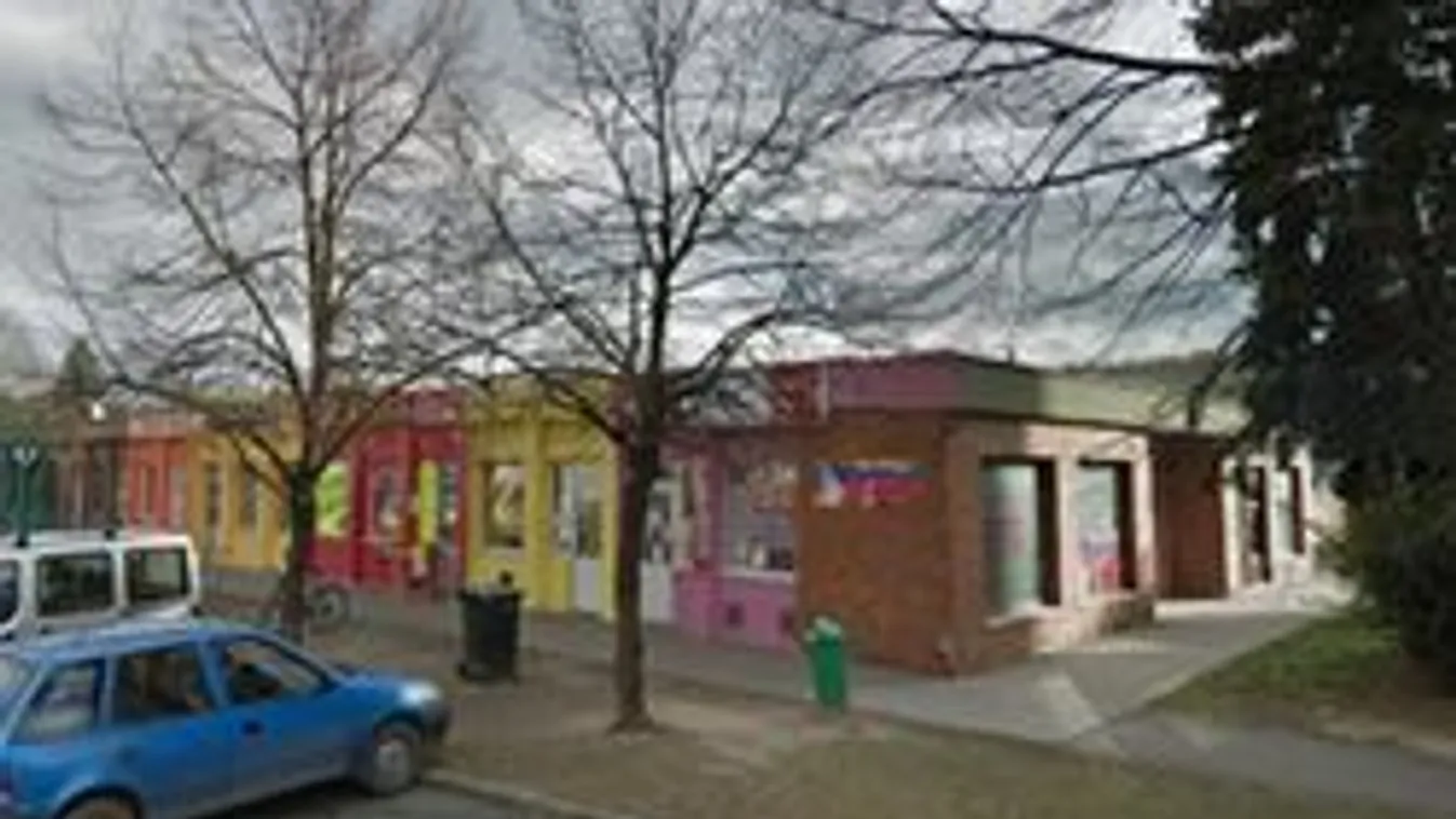 Féltékenységből szúrt a vőlegény