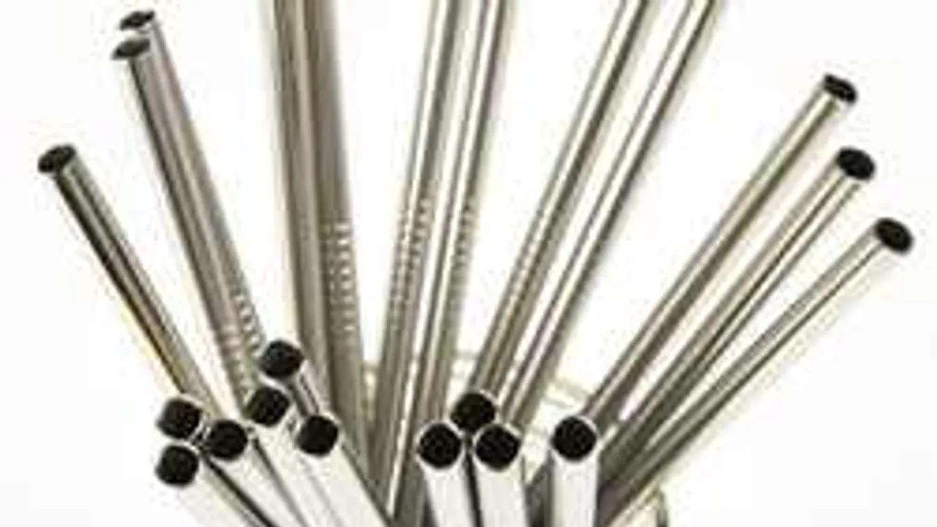 Fém szívószálak veszik át a műanyagok helyét