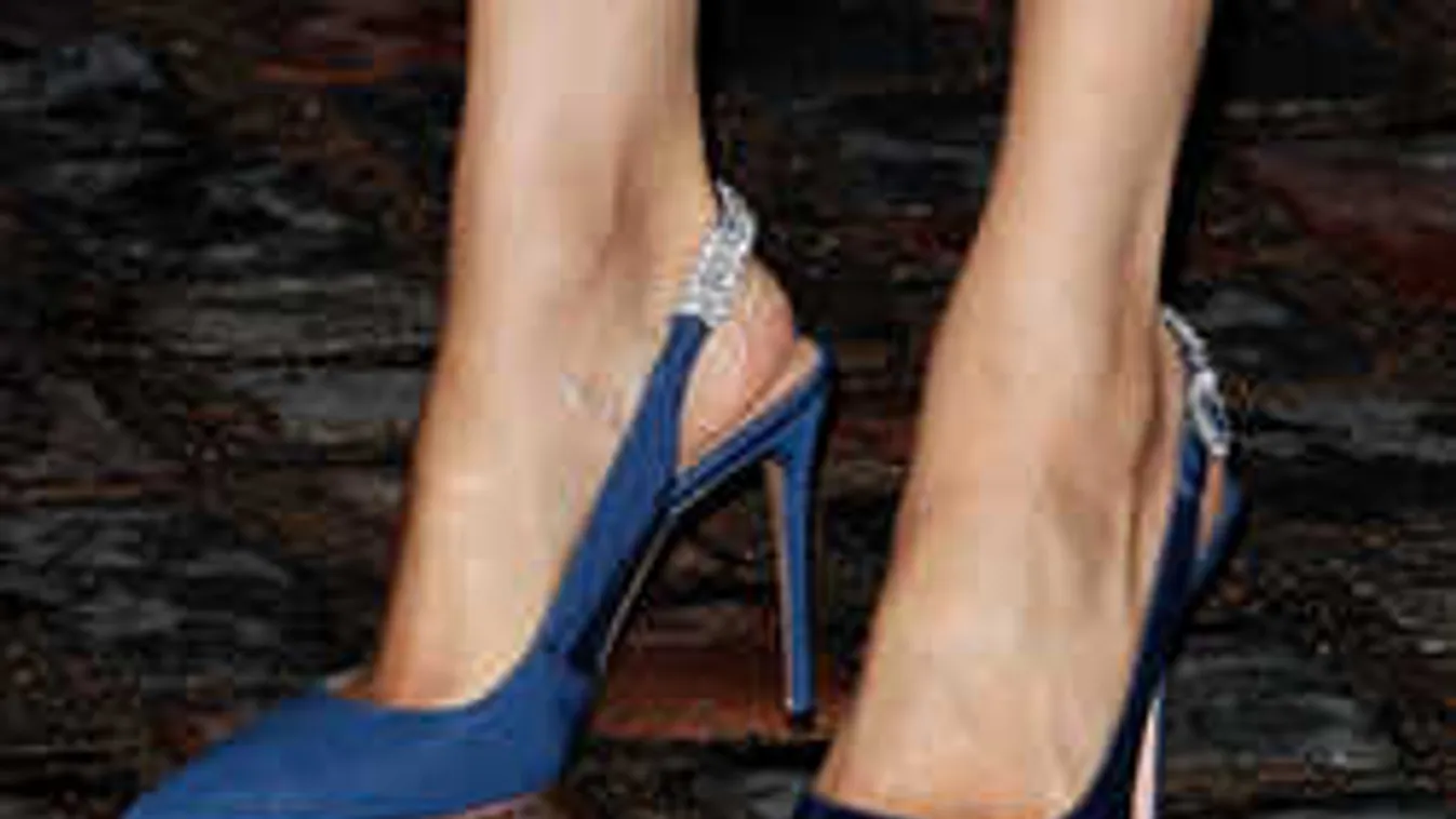 Meghan Markle imádja ezt a rafináltan szexi cipőt, szinte mindig ezt hordja