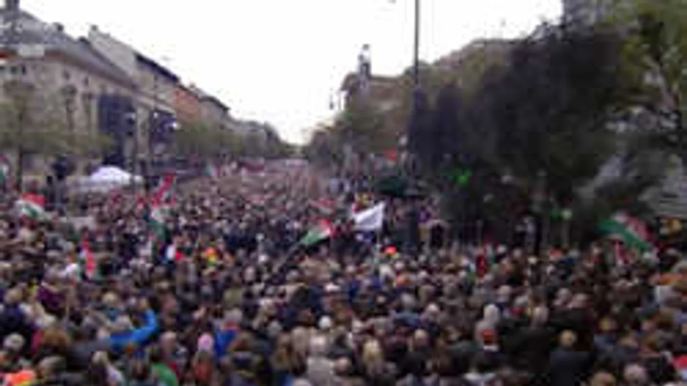 Orbán Viktor: Válasszuk a nemzeti büszkeség jövőjét! - videó