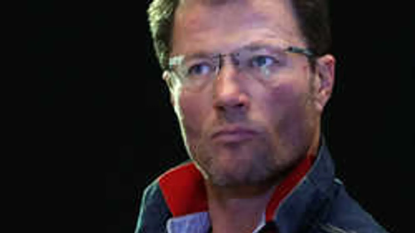 Azt suttogják: Ezért hagyta ott a Vígszínházat Stohl András