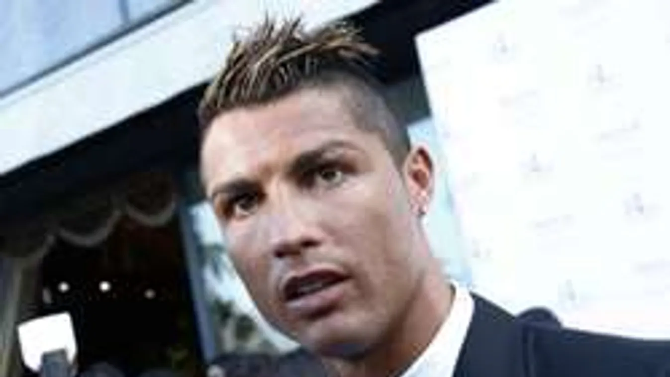 Győzelmi mámor: pucéran ünnepelt Cristiano Ronaldo