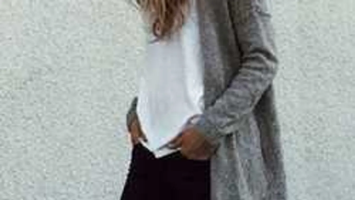 Így öltözz egy fekete farmerhez és őrülten szexi leszel