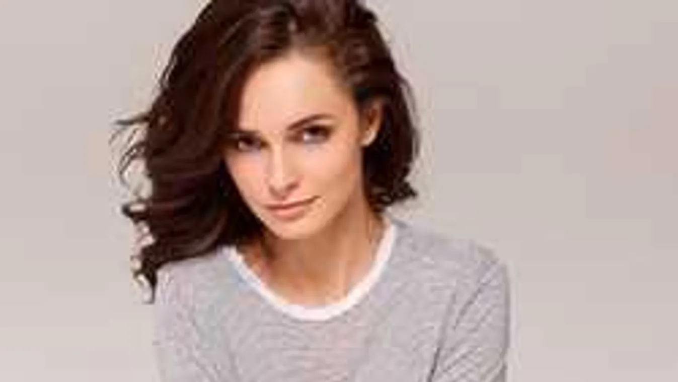 Dobó Ági közösségi oldalán dühöngött nőtársai miatt