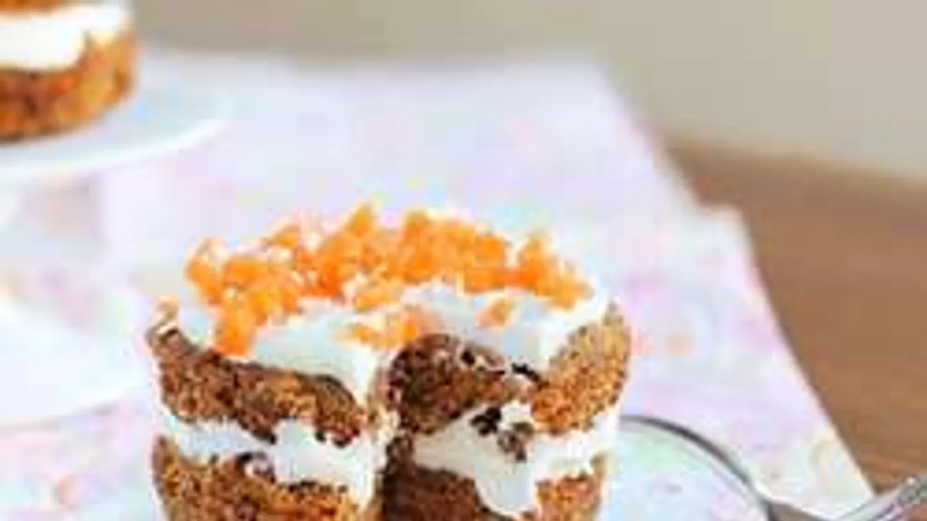 Bögrében sült répatorta: 5 perc alatt elkészül