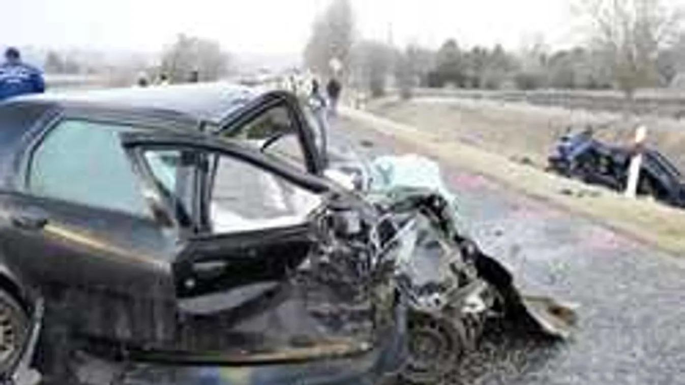 Megjöttek az első fotók a reggeli Fejér megyei kettős tragédiáról