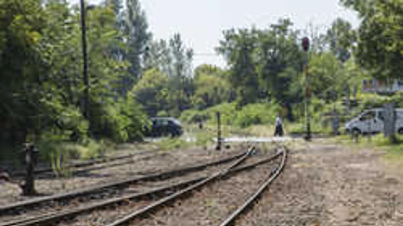 Vonat és busz ütközött, többen megsérültek