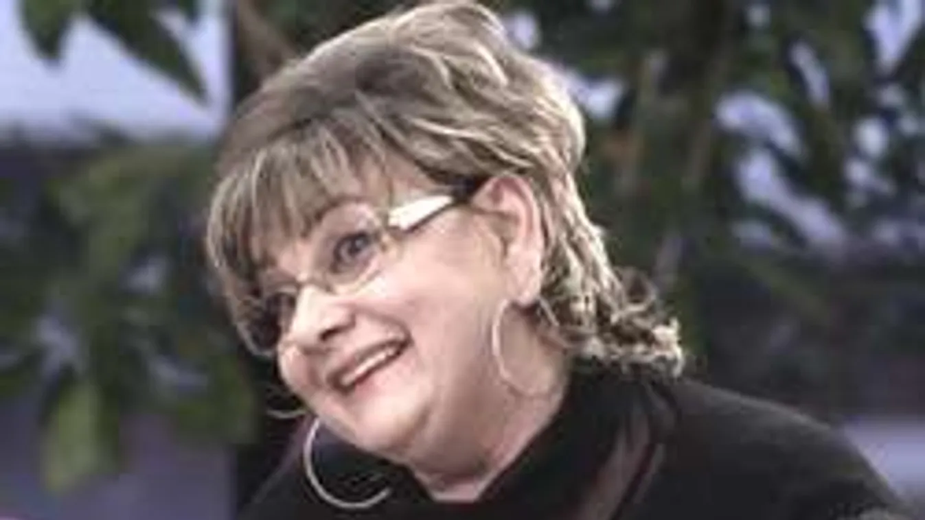 Meggyalázta sokunk Himnuszát Elek Icu! A női Uhrin Benedek!