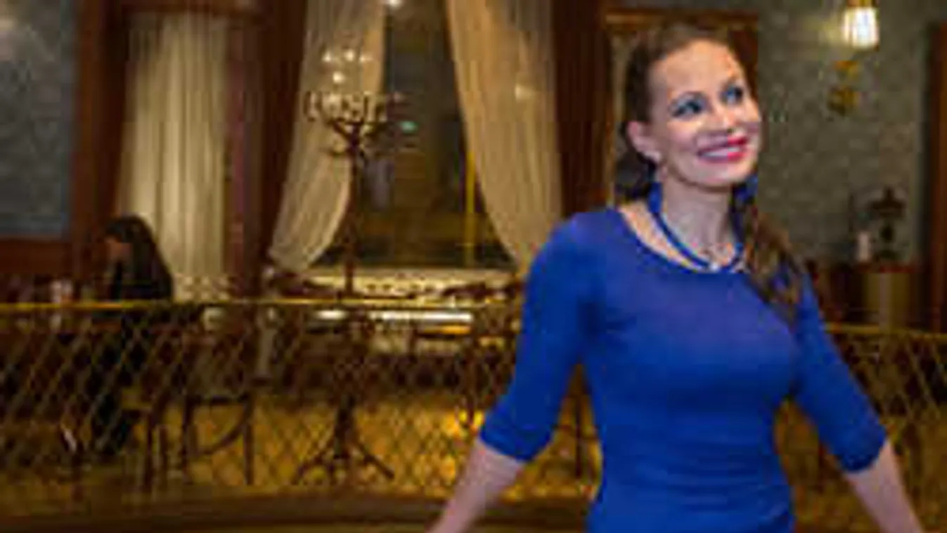 Õ Pikali Gerda fogadott lánya: meseszép!