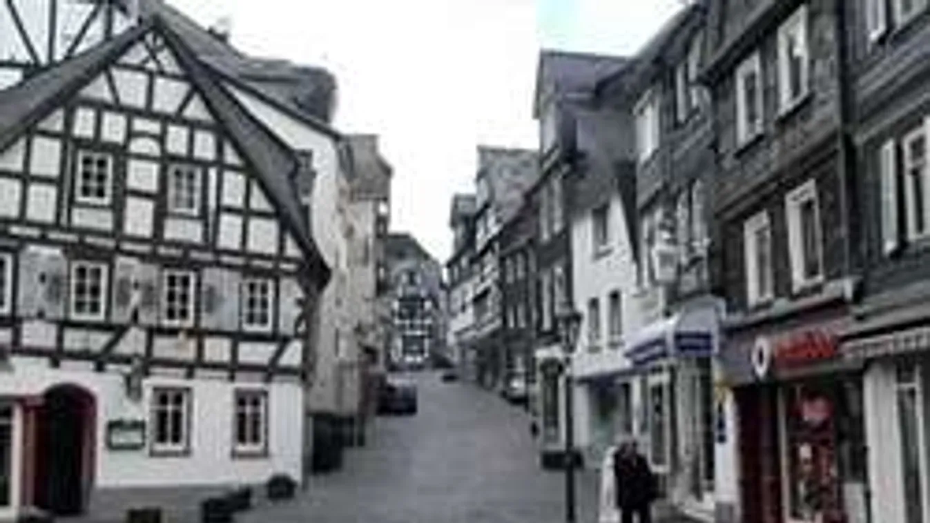 Kiborult a szomszéd a 23 gyermekes migránscsalád miatt