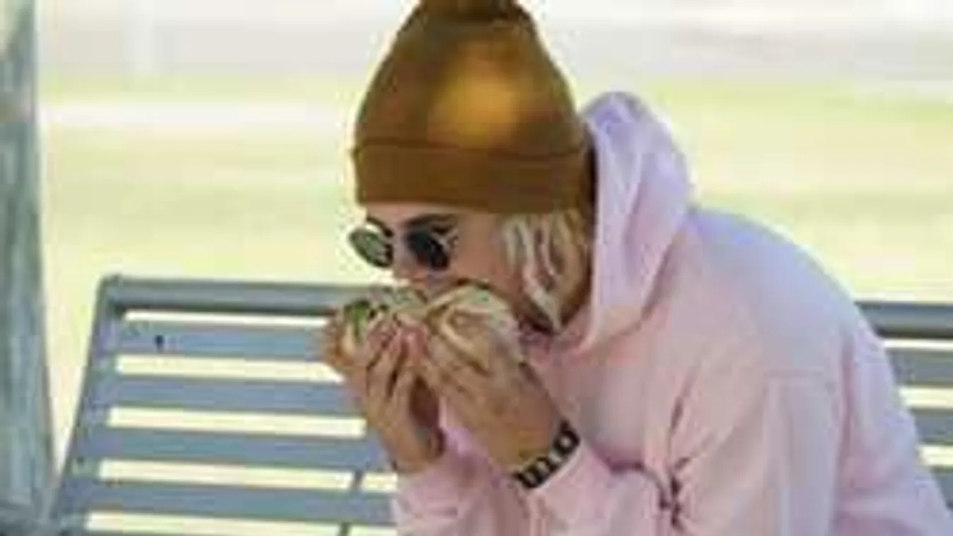 Kicsapta a biztosítékot a sztár fura fotója, de ezután jött a csavar