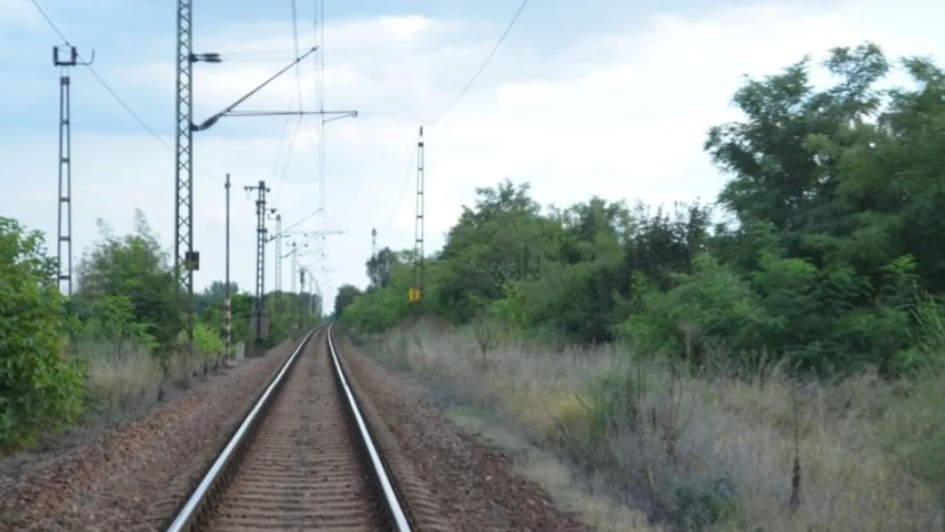 Drámai jelenet a sínek mellett: szörnyű dologra készült a 19 éves jászsági fiatal