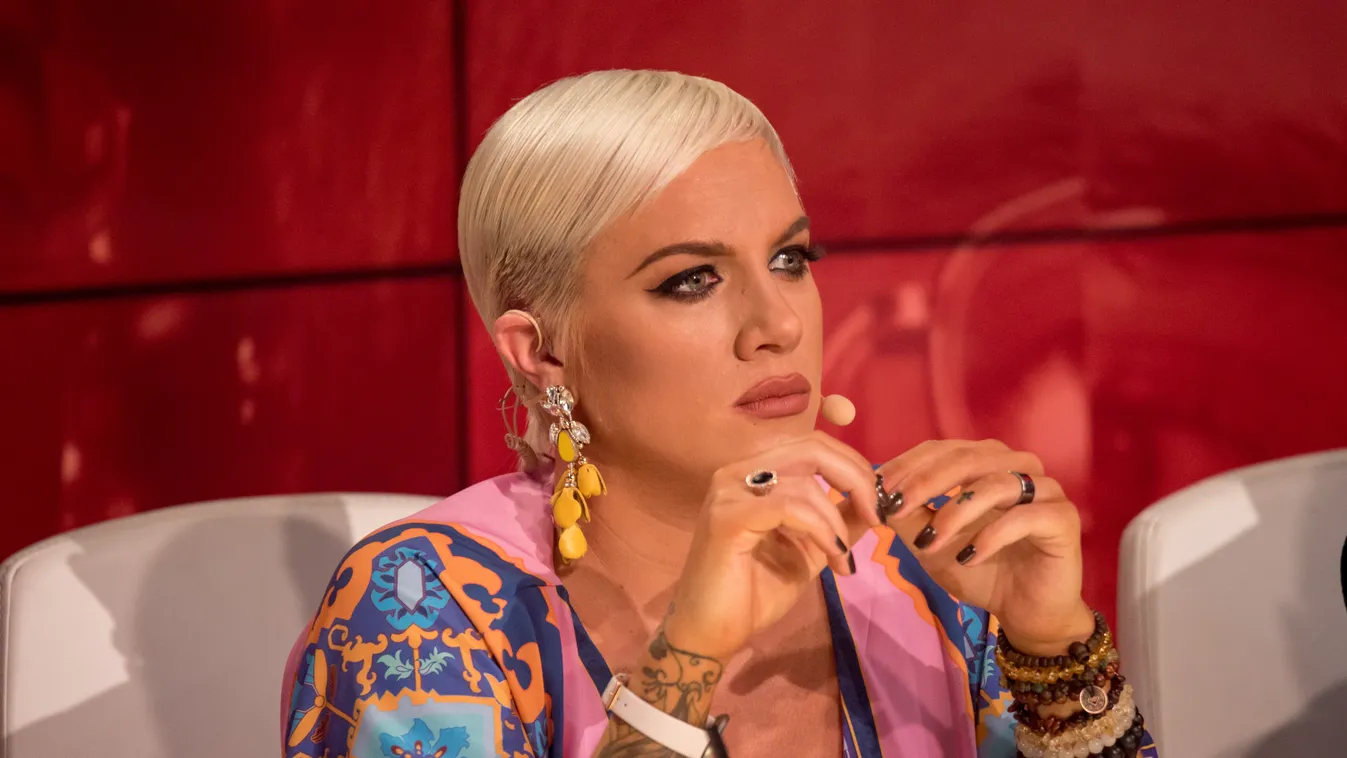 Karanténrutin: így őrzi meg a nőiességét Tóth Gabi