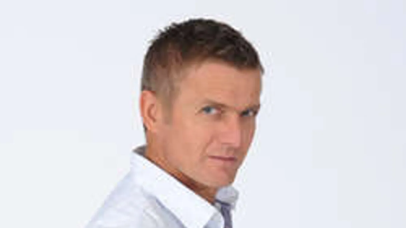 Kalózpornóba csábították Rékasi Károlyt, kiakadt a családja!