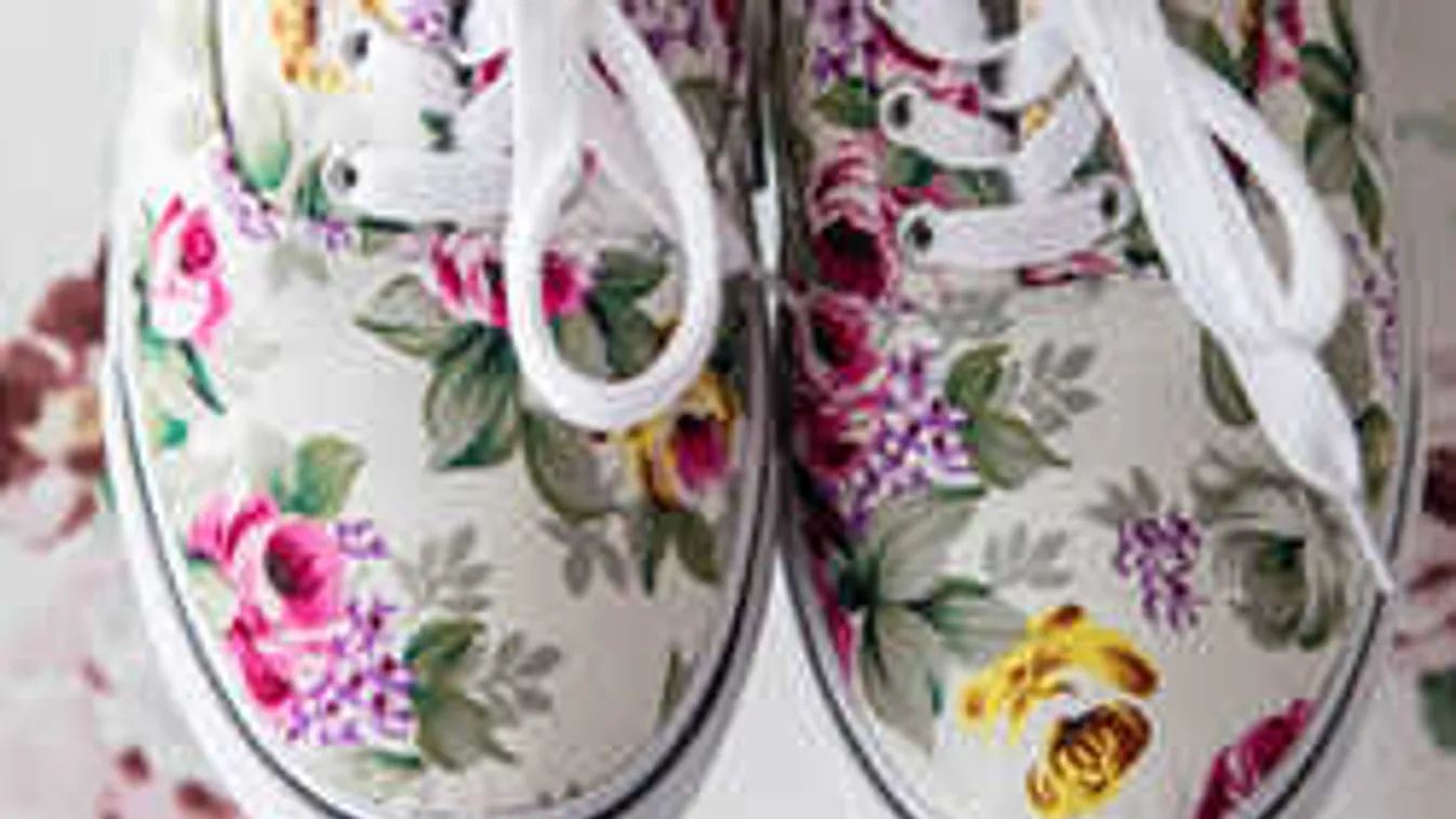 Döbbenet, mi történik 2019-re az edzőcipőkkel