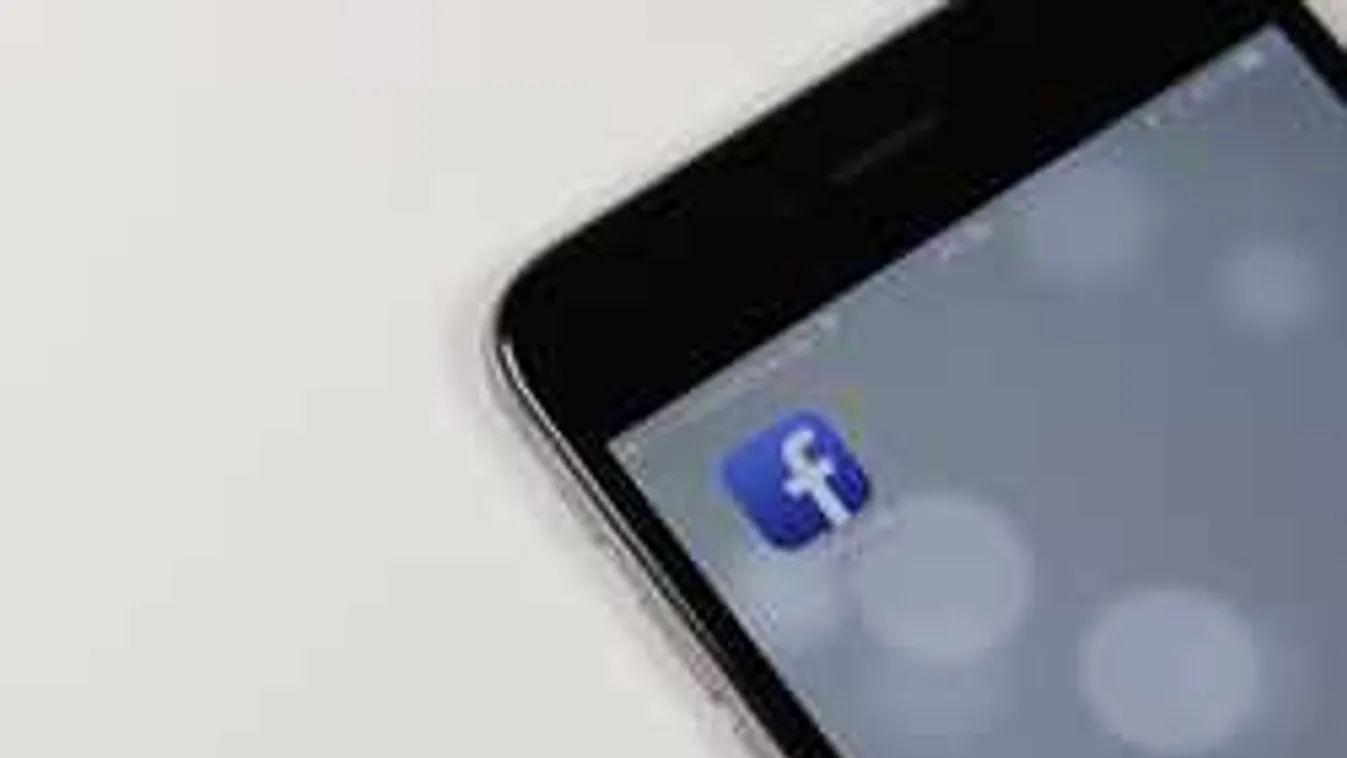 Furcsa dolgot rejt a Budapestről eltűnt 13 éves kislány Facebookja