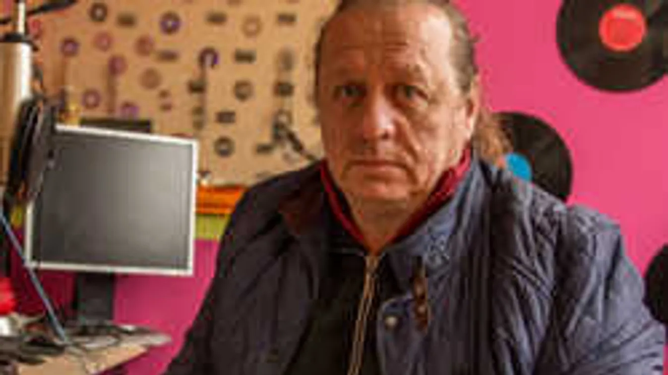 Ezt bevállalta: Szexműsorral erősít Zámbó Árpy