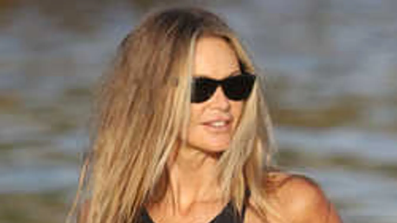 Kiszivárgott kép buktatta le a dögös modellt, rossz hírű pasit csókolt