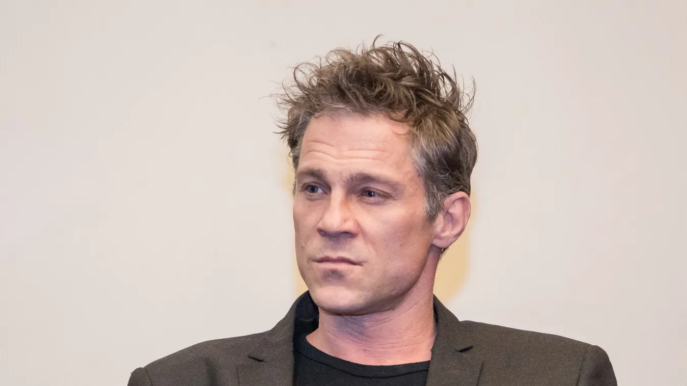 Hujber Ferenc állítja: Szexuálisan zaklatták és megalázták a Színművészetin