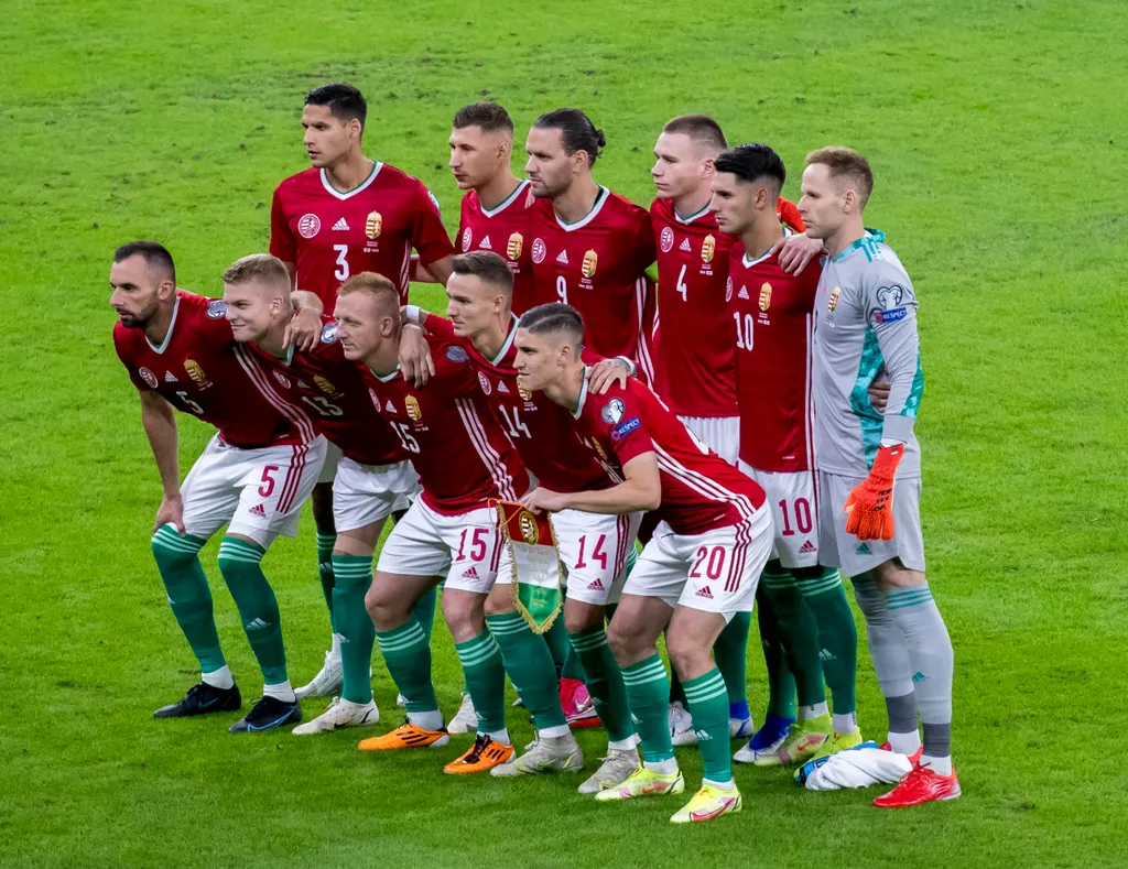 5_0619929SZL3398-scaled