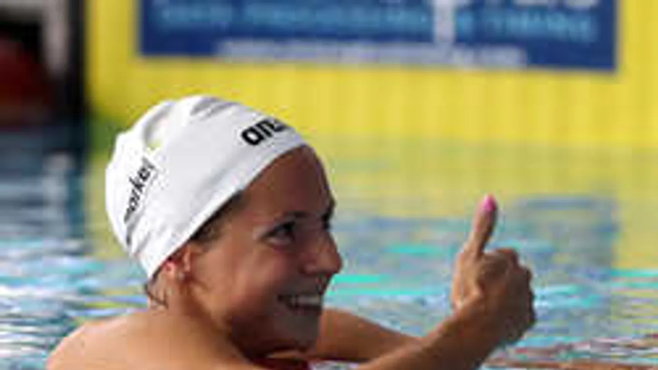 Fürdőruhában fotózták, Kapás Bogi lett a Balaton szépe