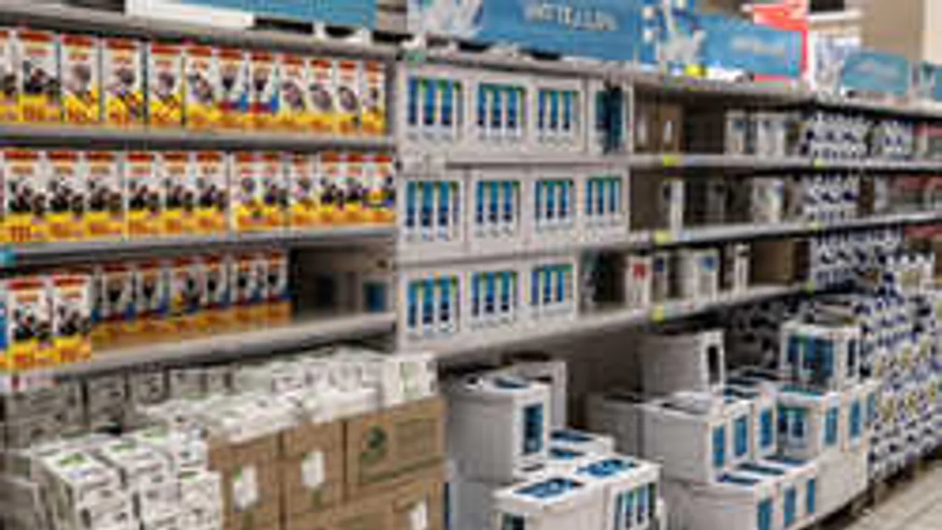 Itt az év első jó híre: olcsóbb lesz a tartós tej