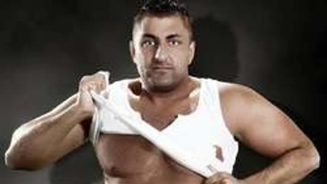 Ezért vetkőzött le Győzike!