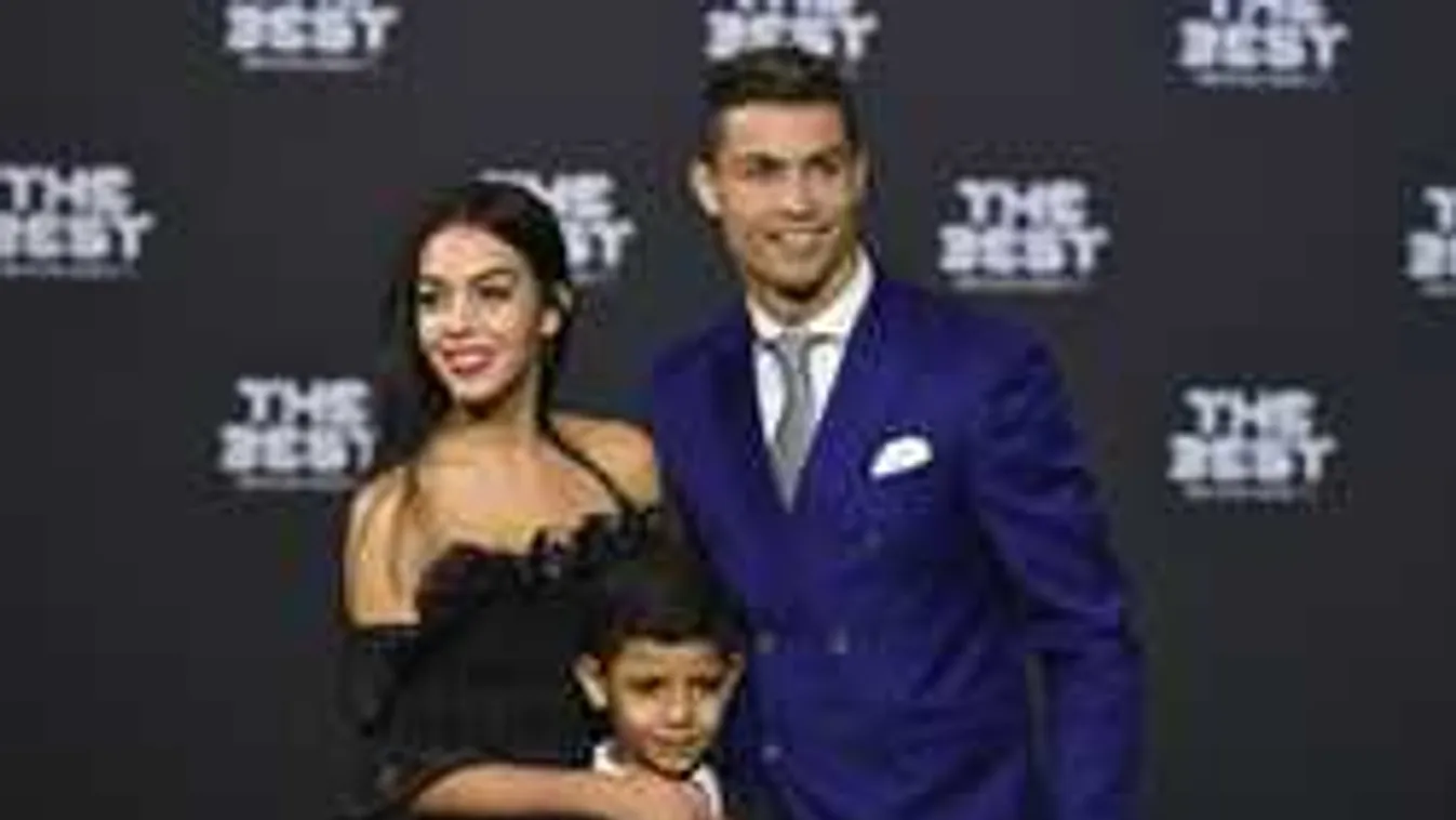 Gólyahír a köbön: Ronaldónál az ikrek után jön a negyedik baba is