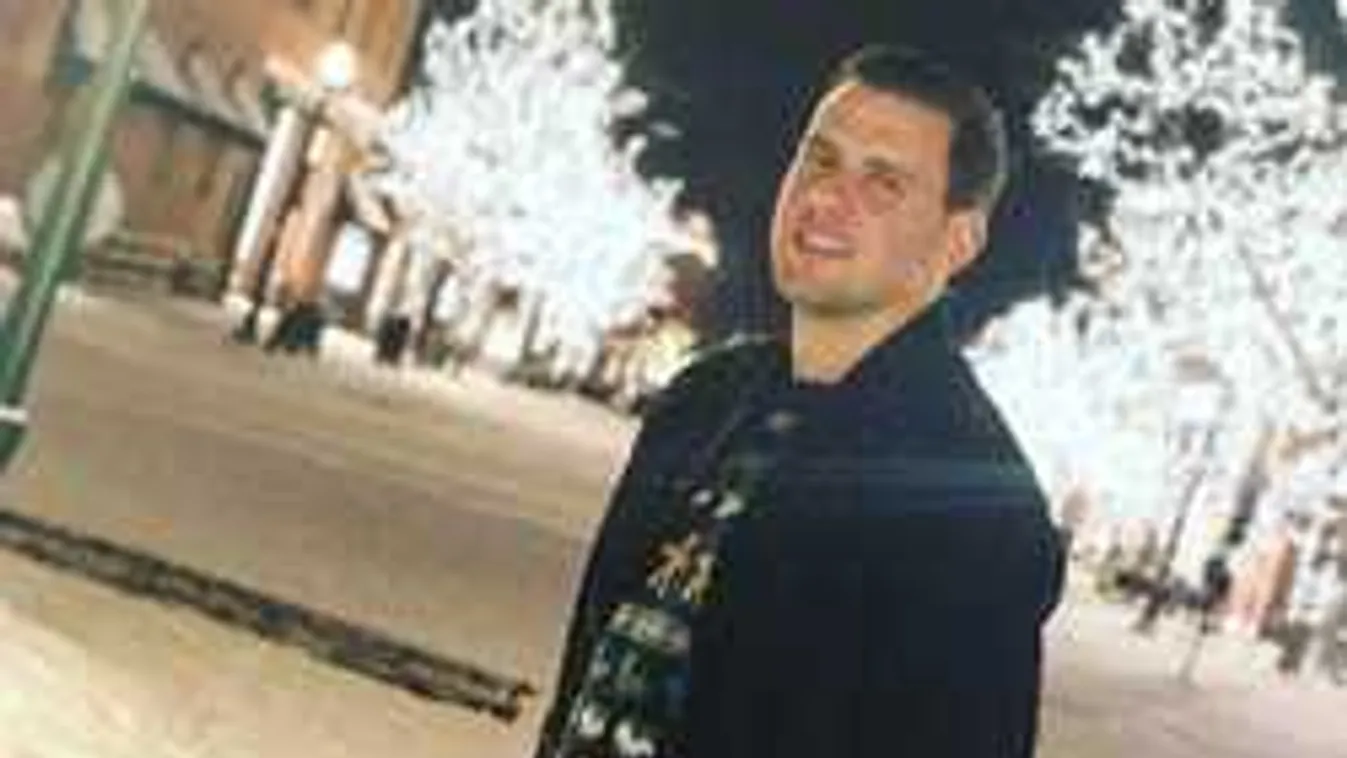 Szalai a világsztárok kedvenc helyére vitte szilveszterezni a csapatát