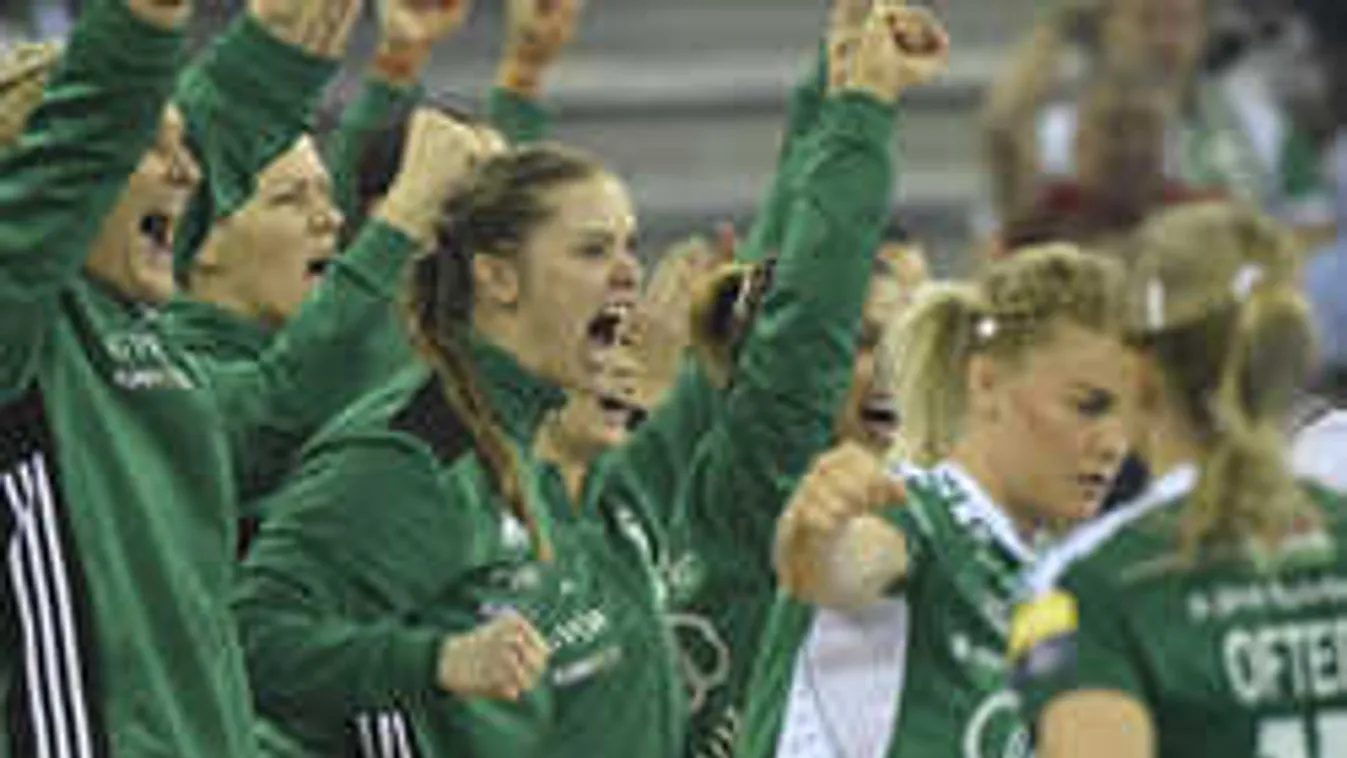 Nem akárkik szurkoltak a győri kézilabdás lányoknak