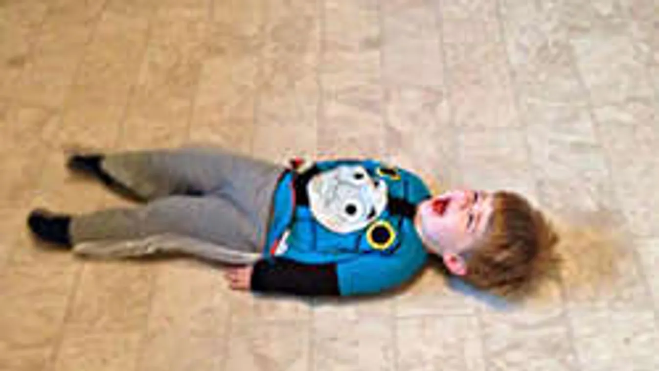 Õrjöngő gyerekek az étteremben: te kibírod?