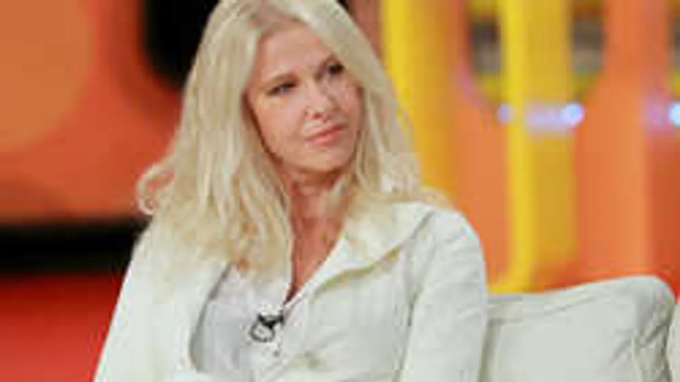 Brutális formában van a 80-as évek magyar sztármodellje