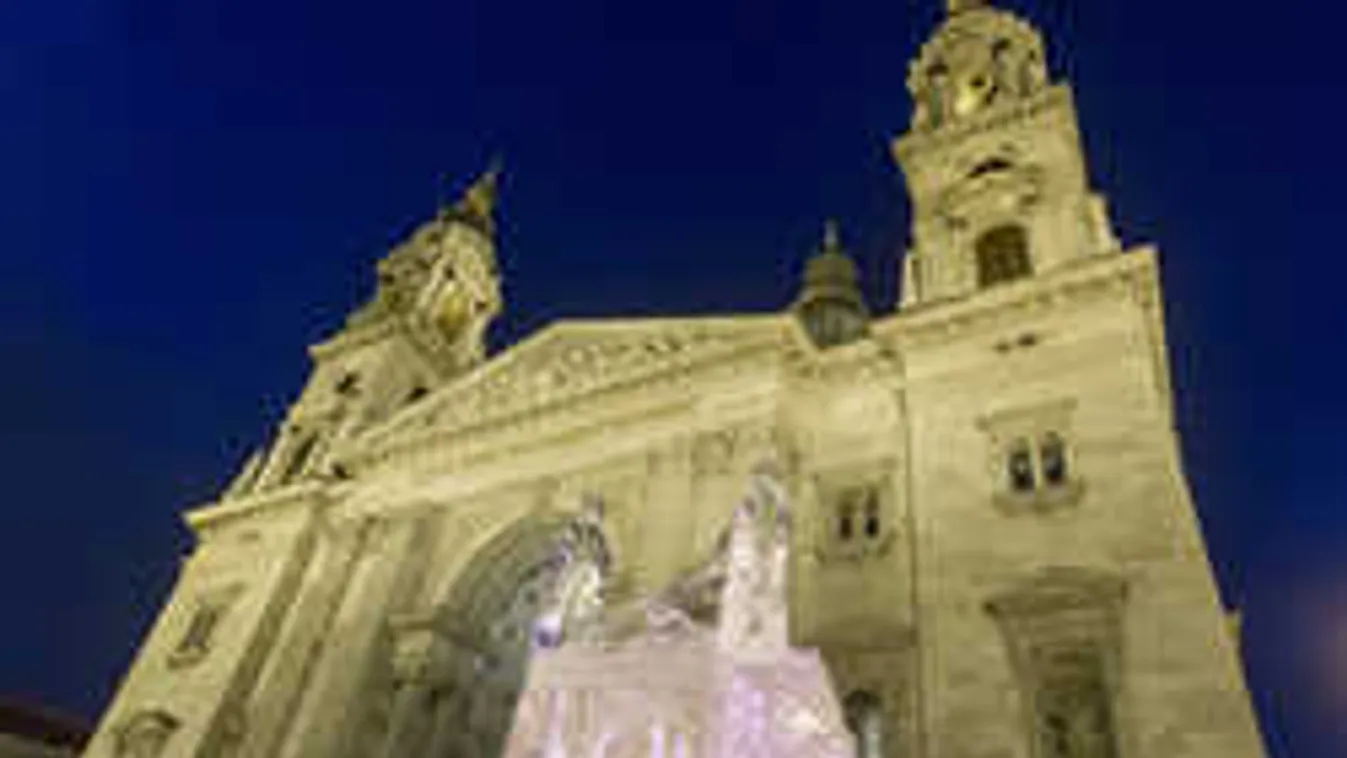 Ilyet még nem láttunk a budapesti Szent István téren!