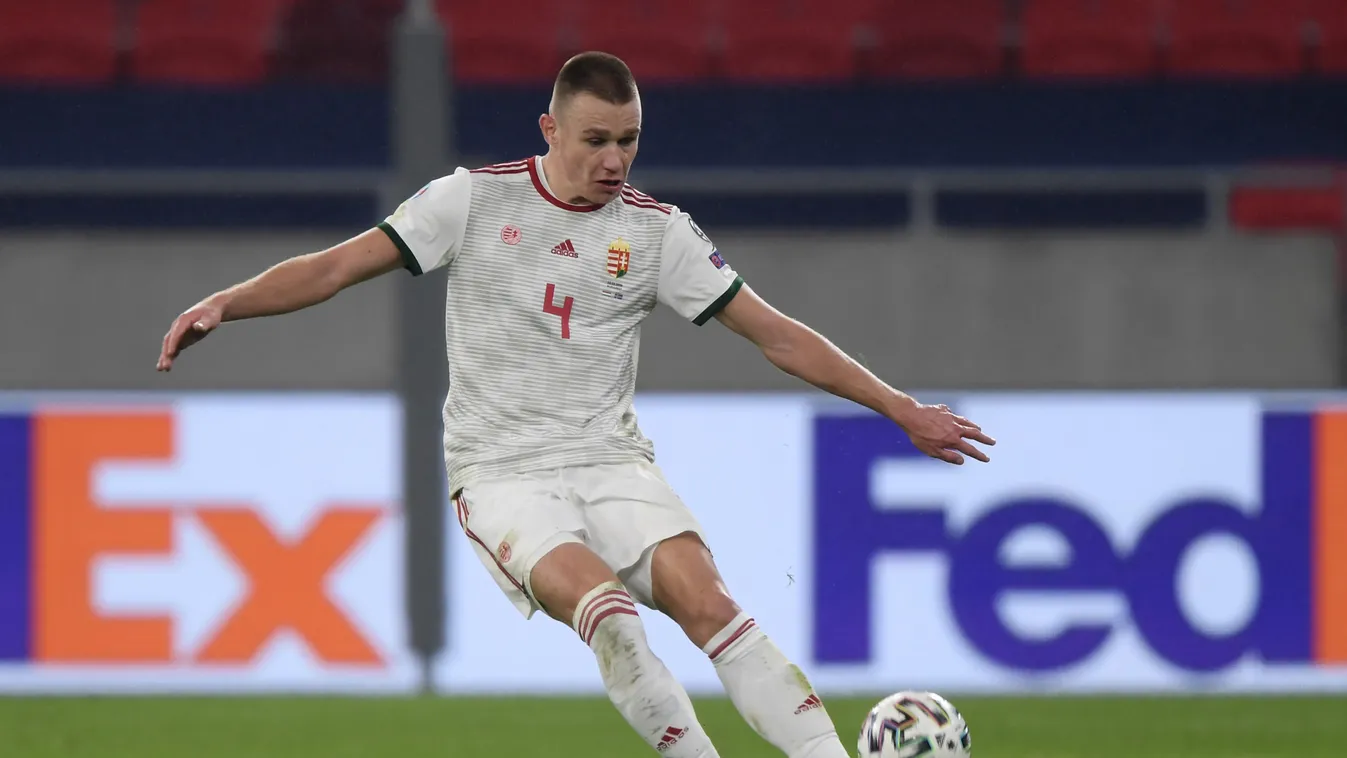 Orvosok vizsgálják a magyar focistát, komoly változás jöhet az életében