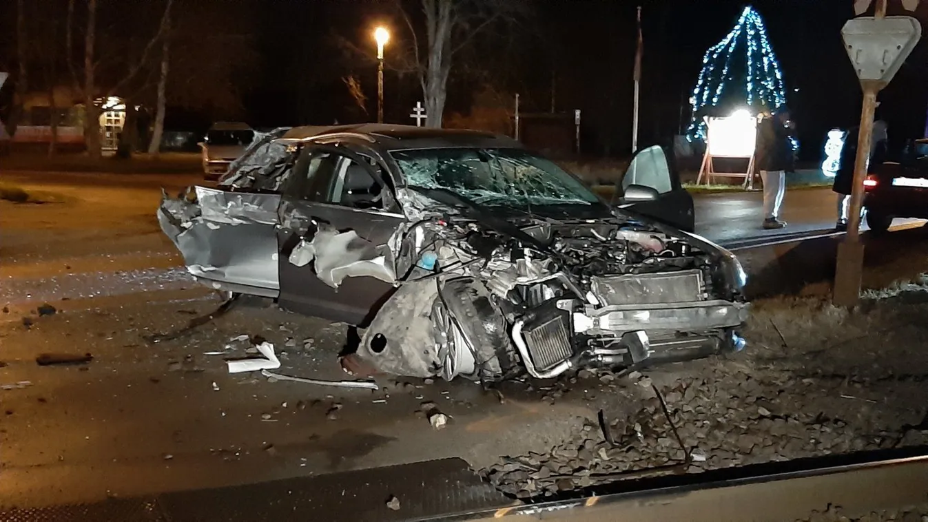 Brutális baleset történt Sülysápon az éjjel, itt vannak az első fotók