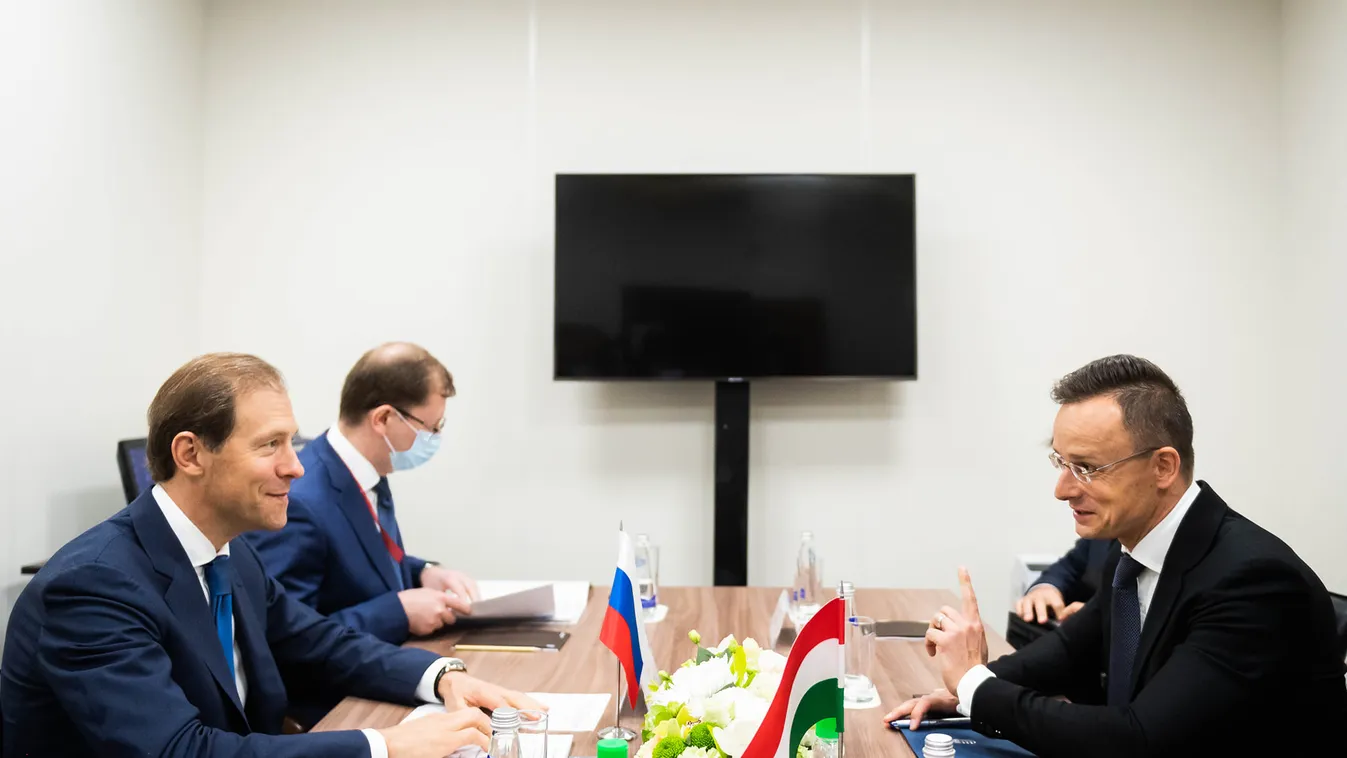 Már egyeztetnek: újabb országban fogadhatják el a magyar védettségi igazolást