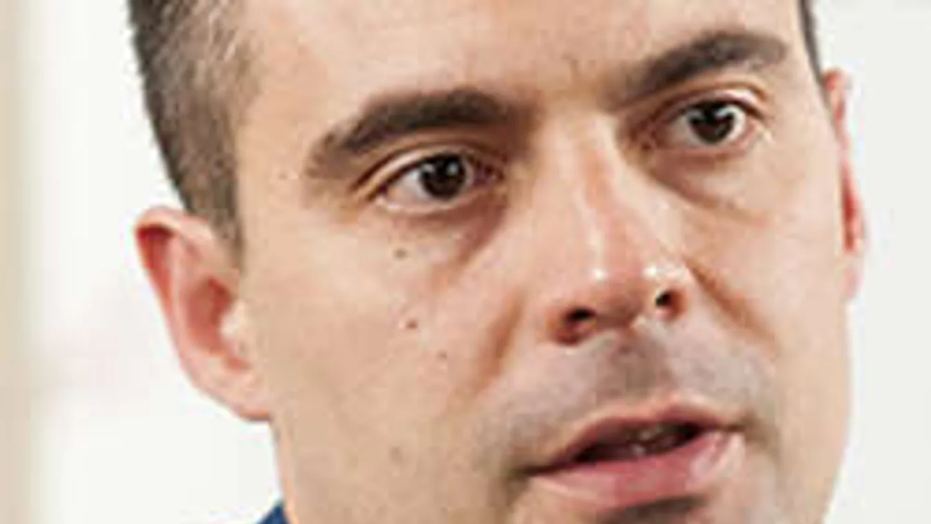 Vona Gábor megalázza az embereit! - állítja a jobbikos exképviselő