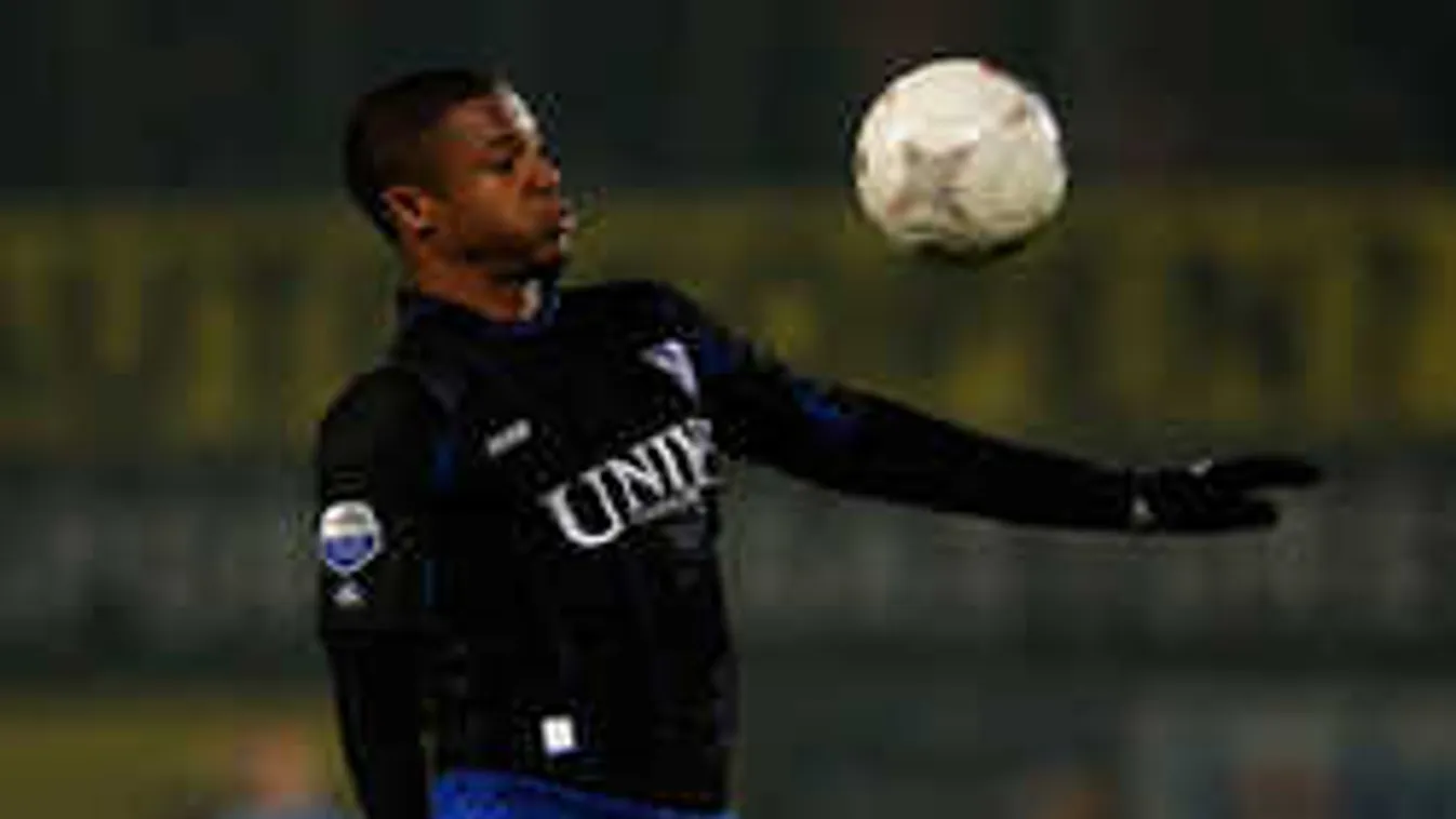 Bombaigazolás, a Fradi Hollandiából szerződtetett játékost