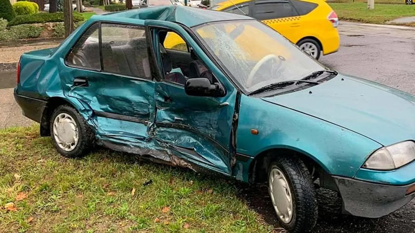 Hatalmas erőkkel vonultak ki a mentők: brutális karambol volt a Mogyoródi úton – Fotók