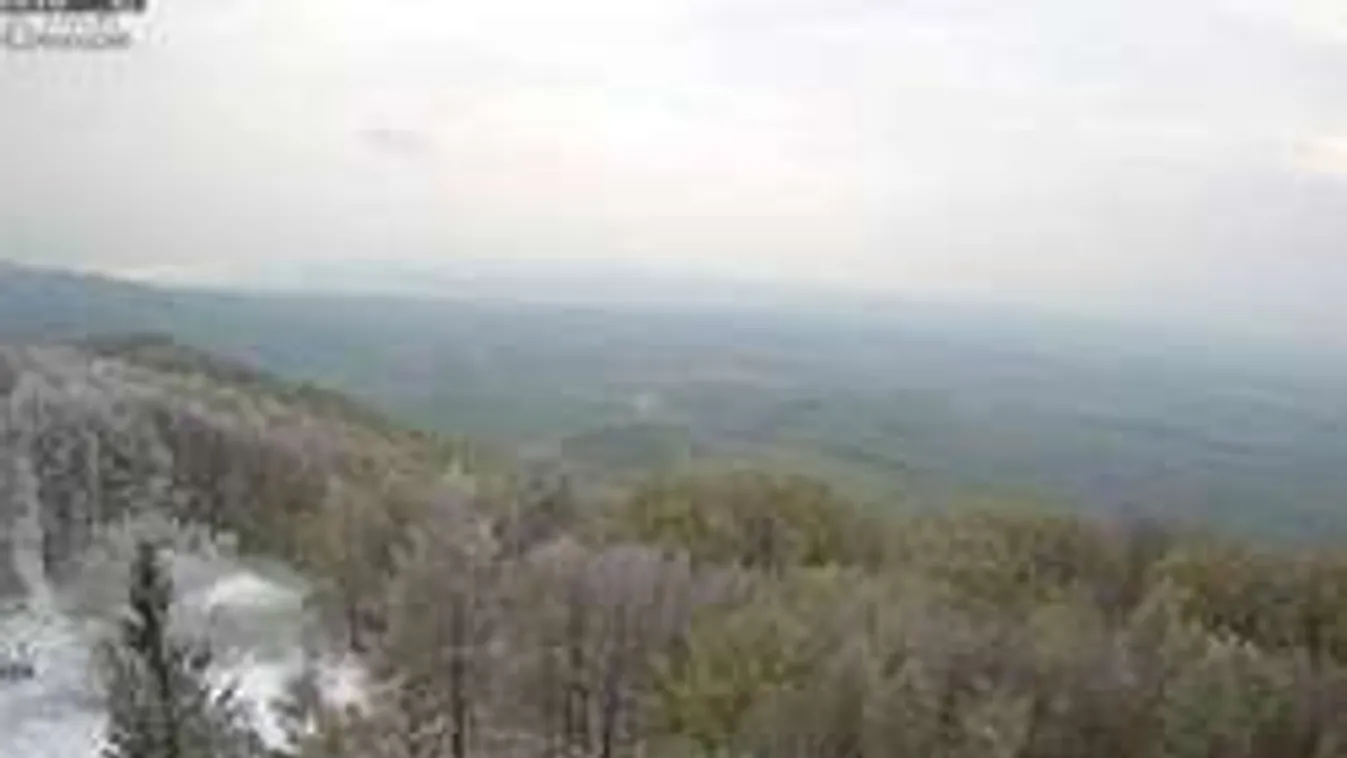 Itt az áprilisi tél! A Kékesen már havazott!