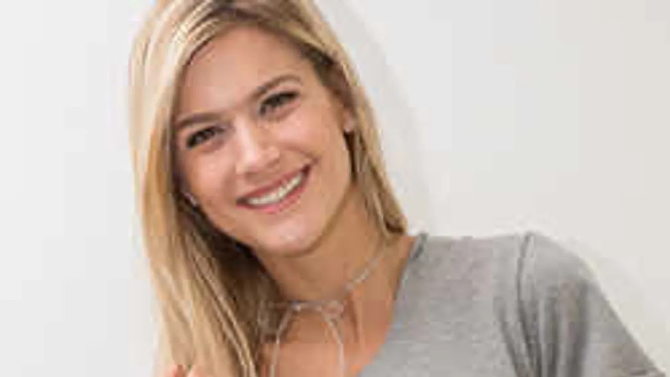 Intim felvétel: Ágyában, lefekvés előtt mutatta meg magát Weisz Fanni